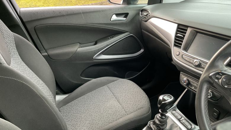 Vauxhall Crossland 1.2 Turbo Design 5dr Petrol Hatchback